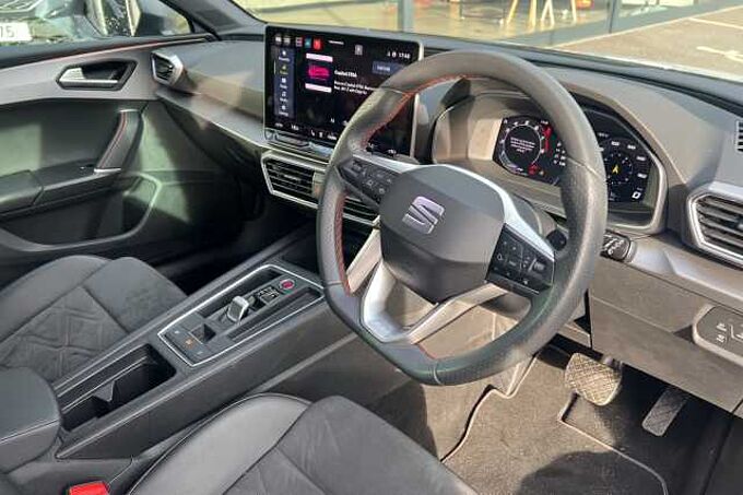 SEAT Leon 1.5 eTSI (150ps) FR Sport DSG