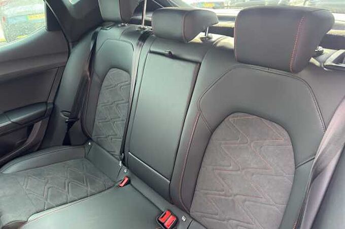 SEAT Leon 1.5 eTSI (150ps) FR Sport DSG