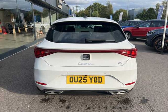 SEAT Leon 1.5 eTSI (150ps) FR Sport DSG