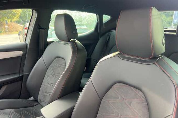 SEAT Leon 1.5 eTSI (150ps) FR Sport DSG